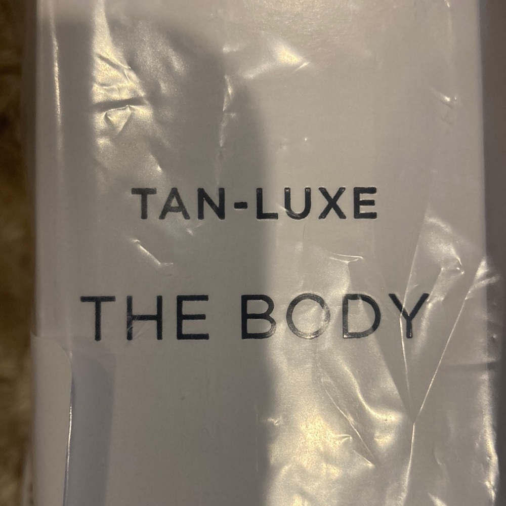 TAN-LUXE BODY self tanning drops. NWT.